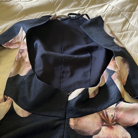 Cute party dress - Picture 3 of 7